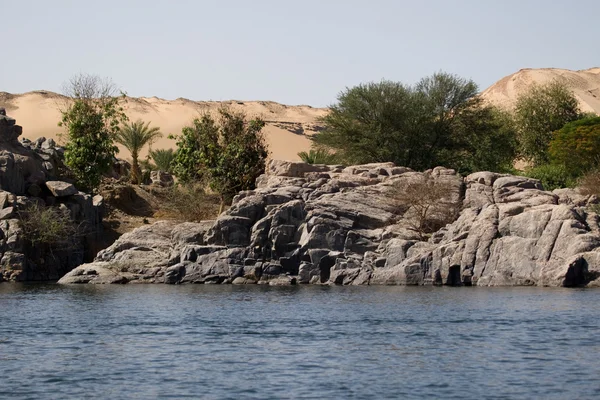 Río Nilo cerca de Asuán, Egipto —  Fotos de Stock