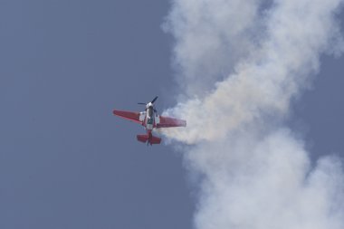 akrobatik uçak