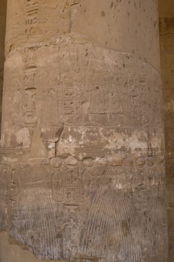 Karnak Tapınağı