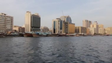 dubai creek tekne gördüm