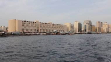 dubai creek tekne gördüm