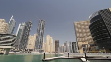 dubai marina tekne gördüm