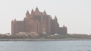 dubai palm Island tekne gördüm