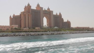 dubai palm Island tekne gördüm