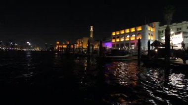 Dubai creek gece
