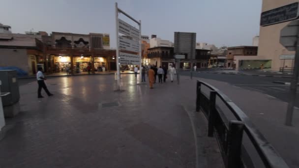 Dubai Souk en la noche — Vídeos de Stock