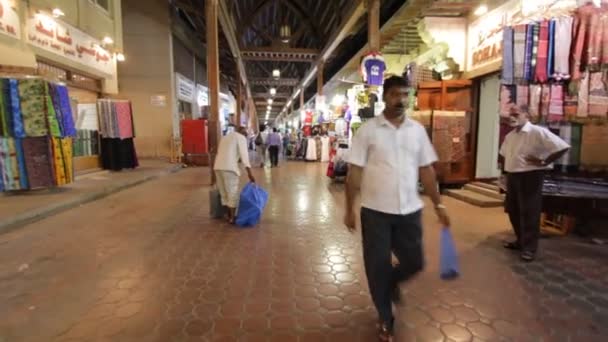 Dubai souk nattetid — Stockvideo