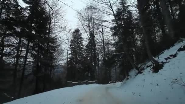 Route de montagne en hiver 