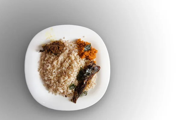 Zbliżenie Obraz Stylu Kerala Lunch Białym Tle Matta Rice Chutney — Zdjęcie stockowe