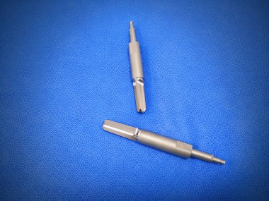 Toplam Diz Değiştirme Cerrahi Enstrüman Kapalı Sondaj Ucunun Kapatma Resmi