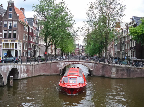 The boat — Stock Photo, Image