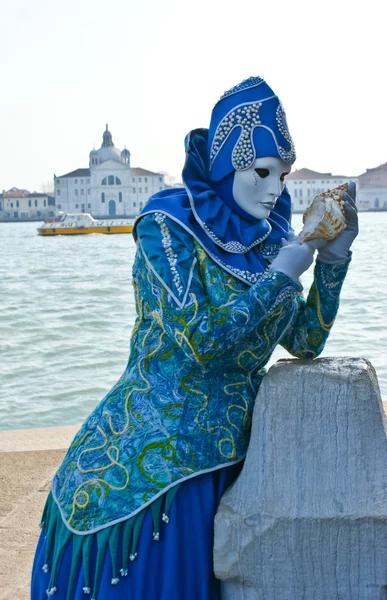 The mask with a shell — Stock Photo, Image