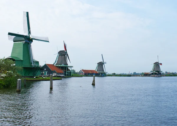 Os moinhos de vento holandeses — Fotografia de Stock