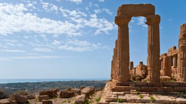 antik kalıntılar, yatay