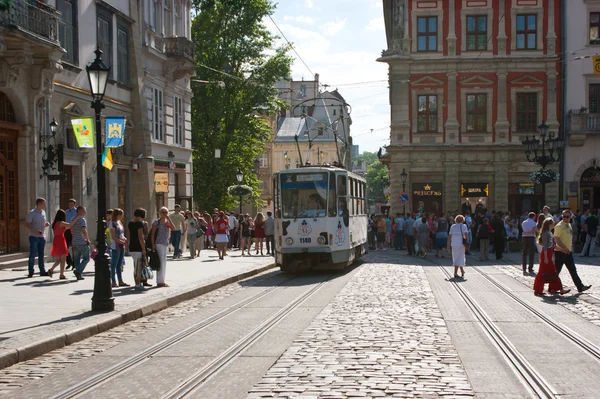 Die Straßenbahn auf dem Marktplatz — Stockfoto