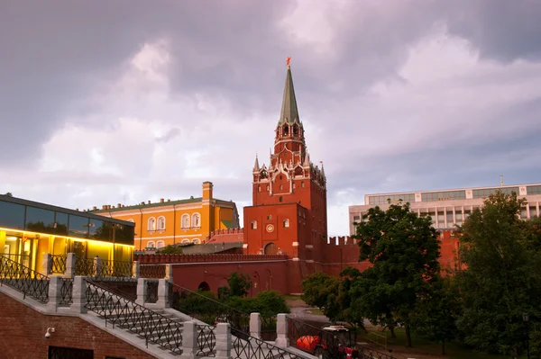 Kreml innan regnet — Stockfoto