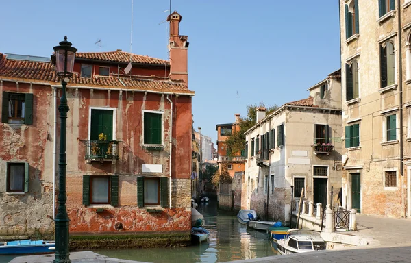 La casa rossa — Foto Stock