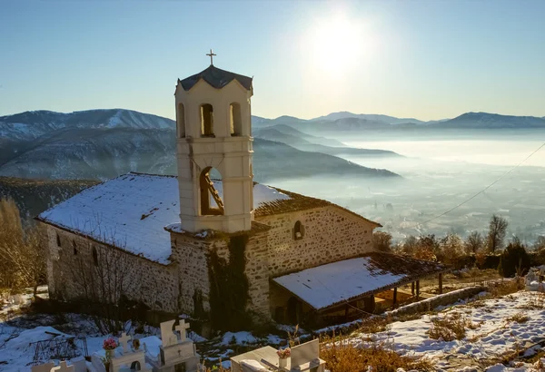 Gereja di lanskap musim dingin — Stok Foto