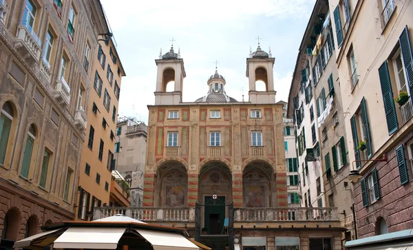 La iglesia de San Pietro in Banchi —  Fotos de Stock