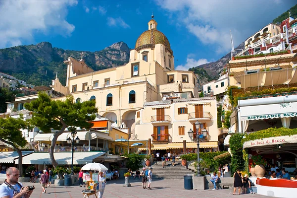 Il villaggio di montagna — Foto Stock