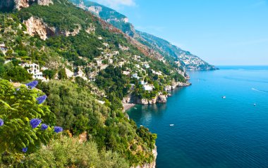 kayalık sahil şeridi