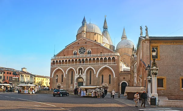 The old basilica — Stock Photo, Image