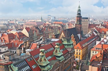 Kırmızı çatılar