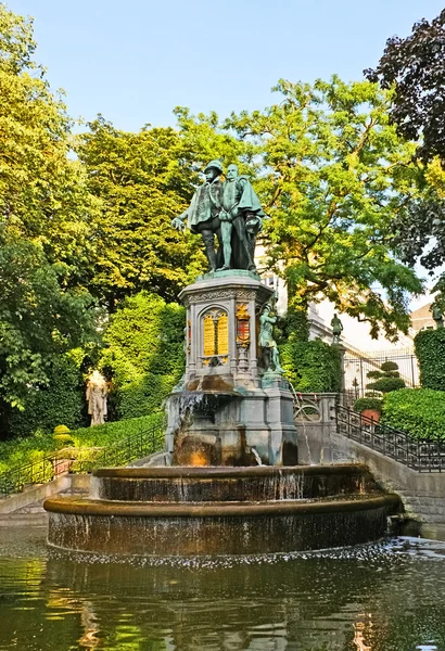 De oude fontein — Stockfoto