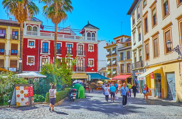 Granada Spain September 2019 Площа Пласа Романилла Вихваляється Історичними Будівлями — стокове фото