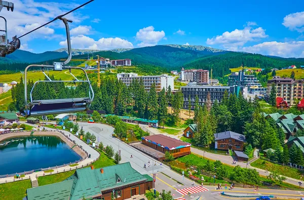 Passeios Teleférico Para Estação Inferior Localizada Centro Cidade Bukovel Mountain — Fotografia de Stock