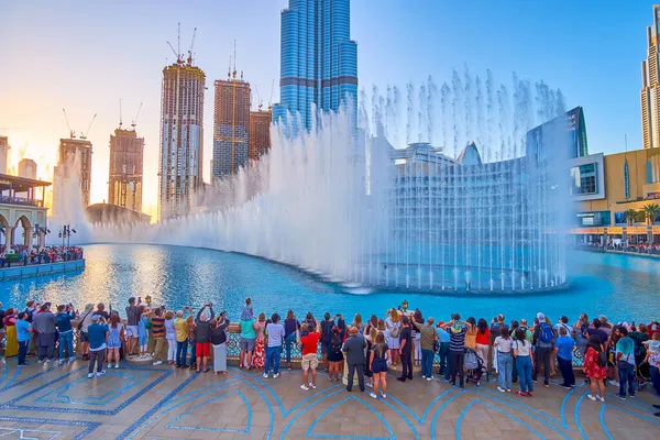 Dubai Vae Maart 2020 Zeer Populaire Dagelijkse Avond Fontein Show — Stockfoto