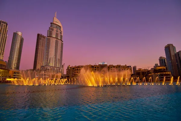 Dubai Zjednoczone Emiraty Arabskie Marca 2020 Great Luminated Fountain Show — Zdjęcie stockowe