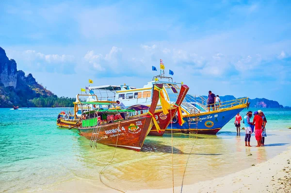Nang Thailand April 2019 Moored Tourist Boats Sand Spit Popular — Stock Photo, Image