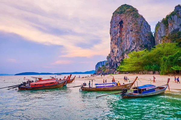Nang Thailand April 2019 Crowded Railay Rai Leh Beach Evening — Stock Photo, Image