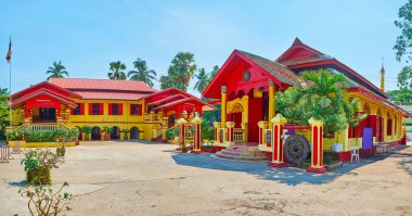 Wat Sai Moon Myanmar Tapınağı, Chiang Mai, Tayland 'da yer alan Viharn ve geleneksel çok amaçlı Burma tarzı bina