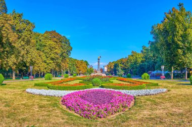 İnanılmaz süslemeli Hull Parkı, Ukrayna 'nın merkezindeki en manzaralı yürüyüş alanlarından biridir.