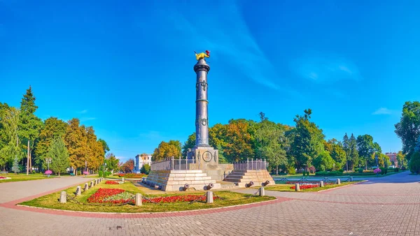 Panoramic View Historic Monument Glory Poltava Battle Located Flower Beds — Stock Photo, Image