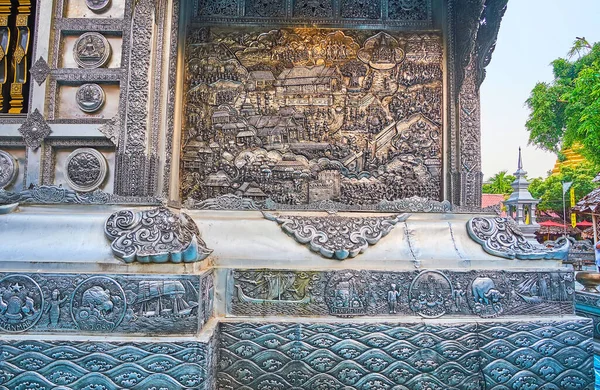 Ścigane Metalowe Panele Ścianie Silver Temple Wat Sri Suphan Ubosot — Zdjęcie stockowe