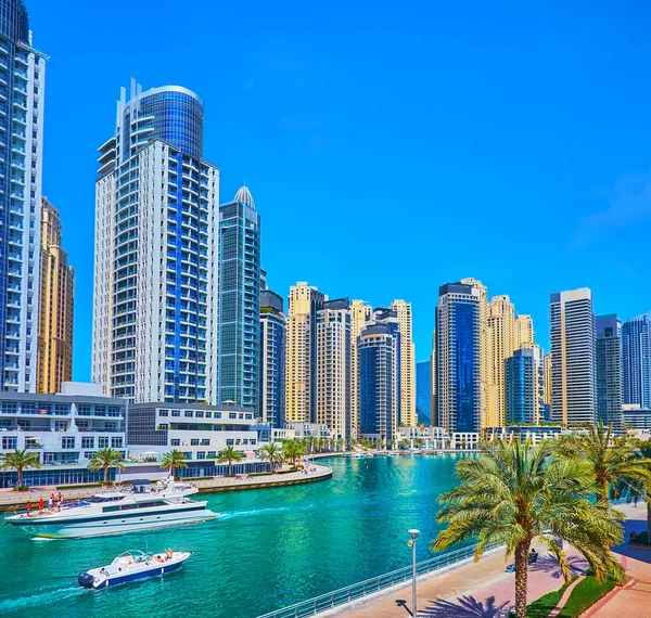 Moderno Paesaggio Urbano Dubai Marina Con Vista Barche Galleggianti Grattacieli — Foto Stock