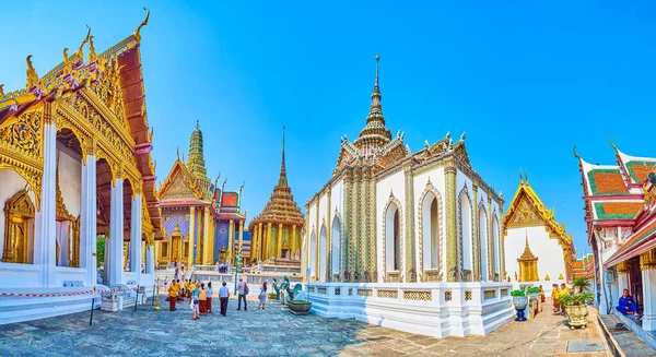 Bangkok Thaïlande Mai 2019 Panorama Cour Bondée Temple Bouddha Émeraude — Photo