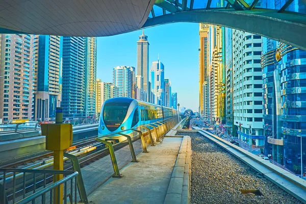 Dubai Emirados Árabes Unidos Março 2020 Linha Vermelha Metrô Dubai — Fotografia de Stock