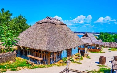 Zaporizhian Sich scansen, Ukrayna, Zaporizhzhia 'daki Khorytsia Adası evleri