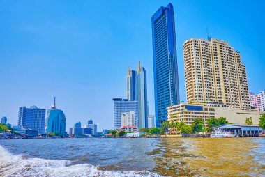 Çağdaş Banyan Ağacı Riverside Konutları Chao Phraya Nehri kıyısında, Bangkok, Tayland