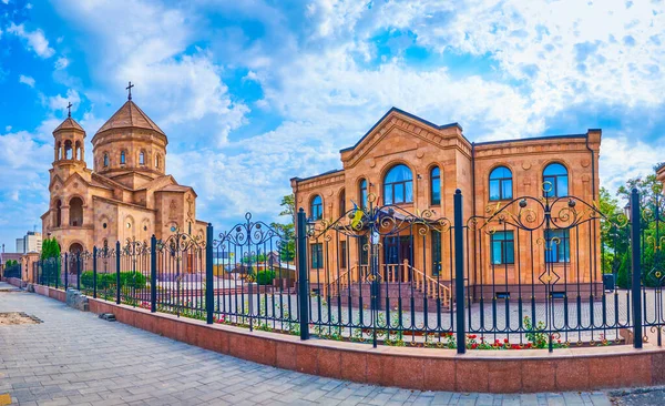 Vista Panorámica Típica Iglesia Armenia San Gregorio Lusavorich Iluminador Dnipro — Foto de Stock