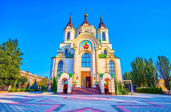 Fachada Catedral Del Obispo Pokrovsky Santo Con Pavimento Escénico Del — Foto de Stock