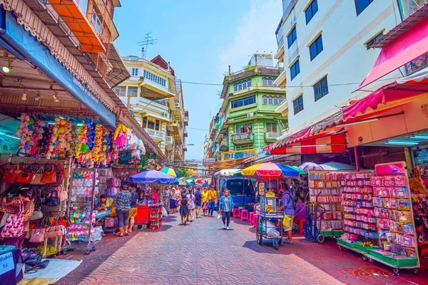 2019 방콕에서는 차이나 타운에 수많은 장난감 시장을 제공하고 — 스톡 사진