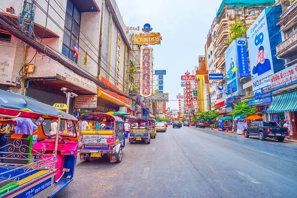 Bangkok Thailand Травня 2019 Дорога Яоварата Центральною Вулицею Чайнатауна Поруч — стокове фото