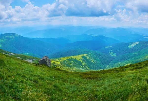 우크라이나 카르파티아 산에서 바라본 파노라마같은 — 스톡 사진