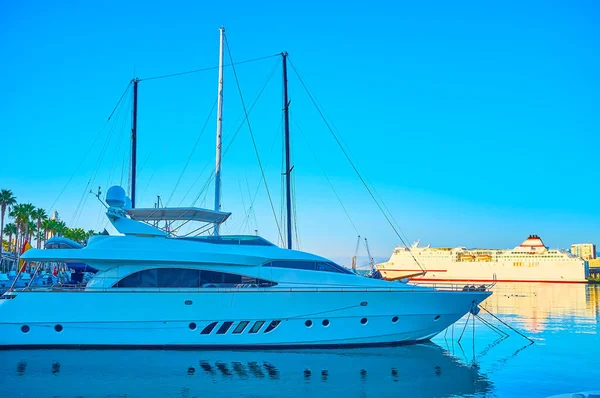 Seascape Modern Yachts Cruise Liner Moored Malaga Port Spain — Stock Photo, Image