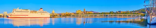 Wide Panorama Port Cruise Liner Old Town Skyline Reflecting Azure — Stock Photo, Image